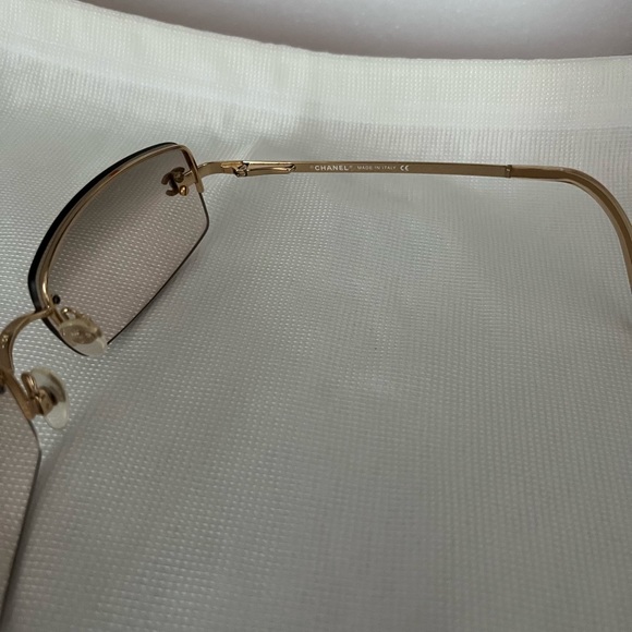 Authentic Chanel Y2K Rhinestone CC Light Brown Tinted Rimless Sunglasses - Picture 6 of 13